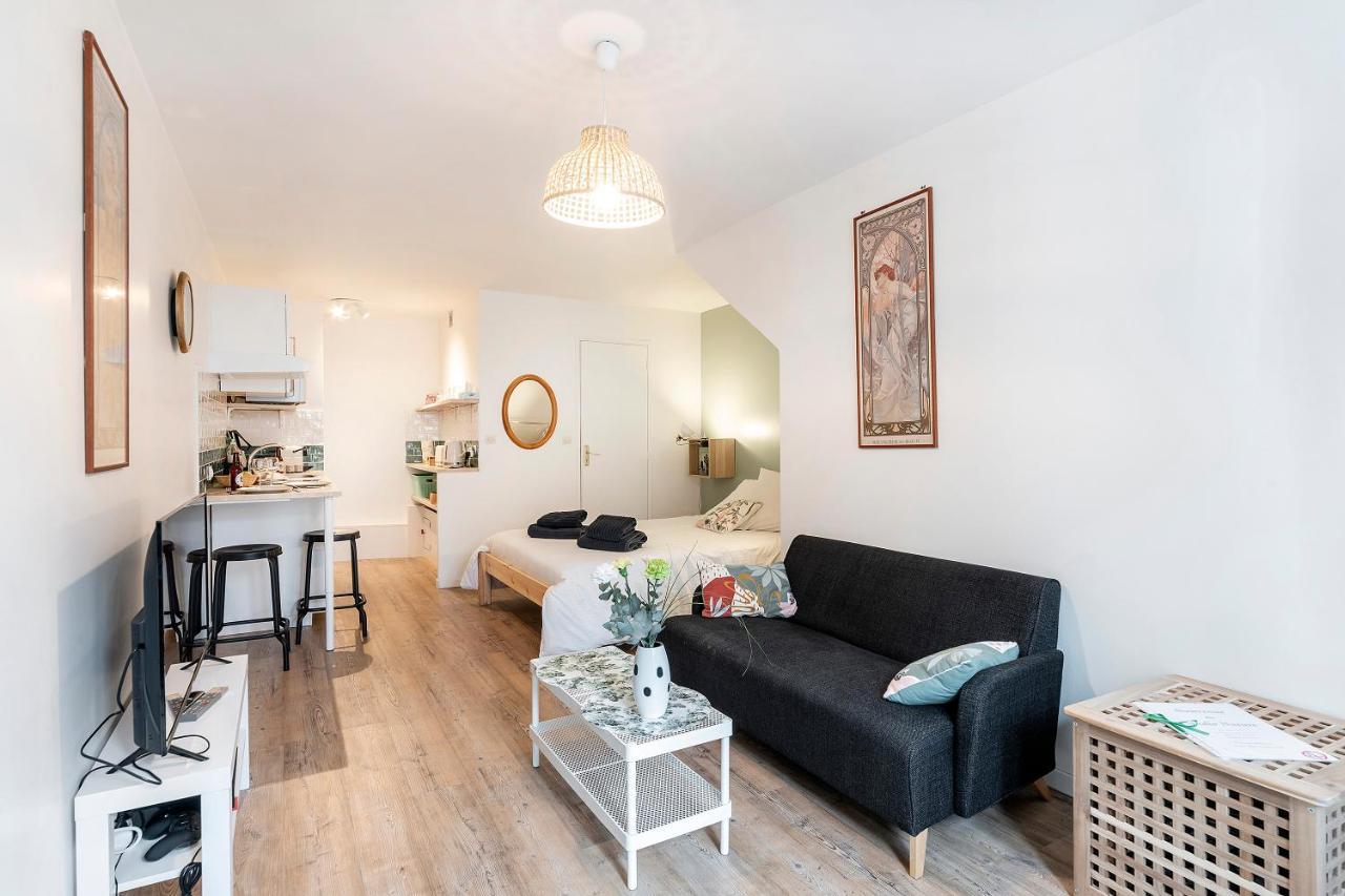 Les Logis De Marcoussis Apartment Екстериор снимка